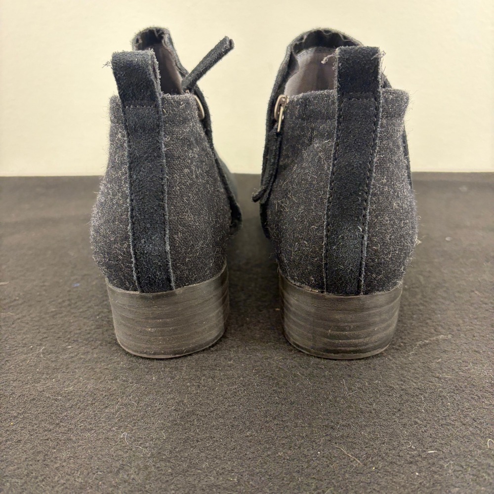 TOMS Deia Black Suede Wool Blend Ankle Bootie Low Block Heel Boots Womens 8.5 - Picture 4 of 10